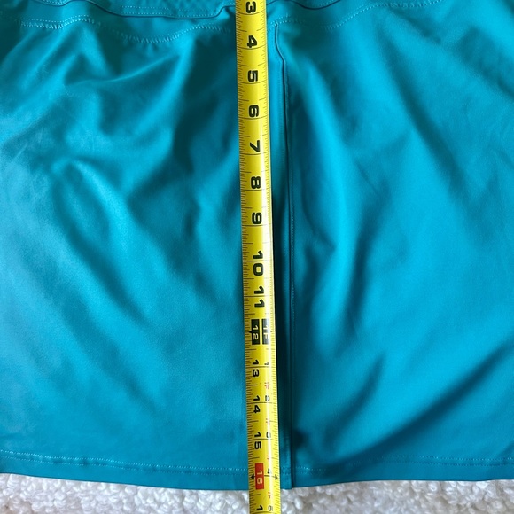 Merrell Women’s Athletic golf skirt - Picture 6 of 6